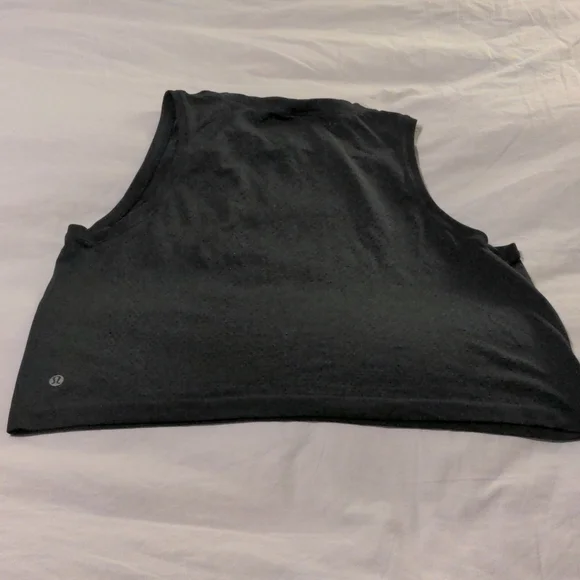 Lululemon Breeze By Muscle Crop Tank *lululemon Black / Black size 10 - Picture 7 of 7